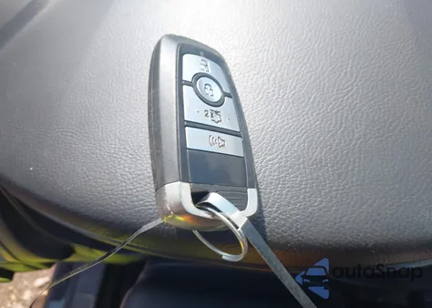 2018 Ford Fusion Se z USA, uszkodzony, nr VIN 3FA6P0HD9JR184066